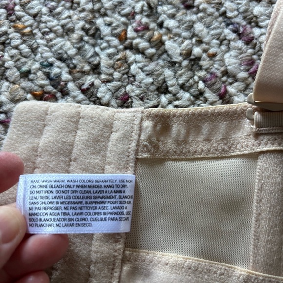 Wacoal Red Carpet Full Busted Convertible Strapless Bra 38DDD 854119 Nude Beige - Picture 8 of 11